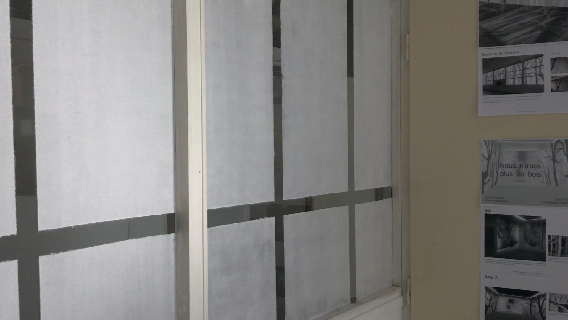 Regarder par la fenêtre