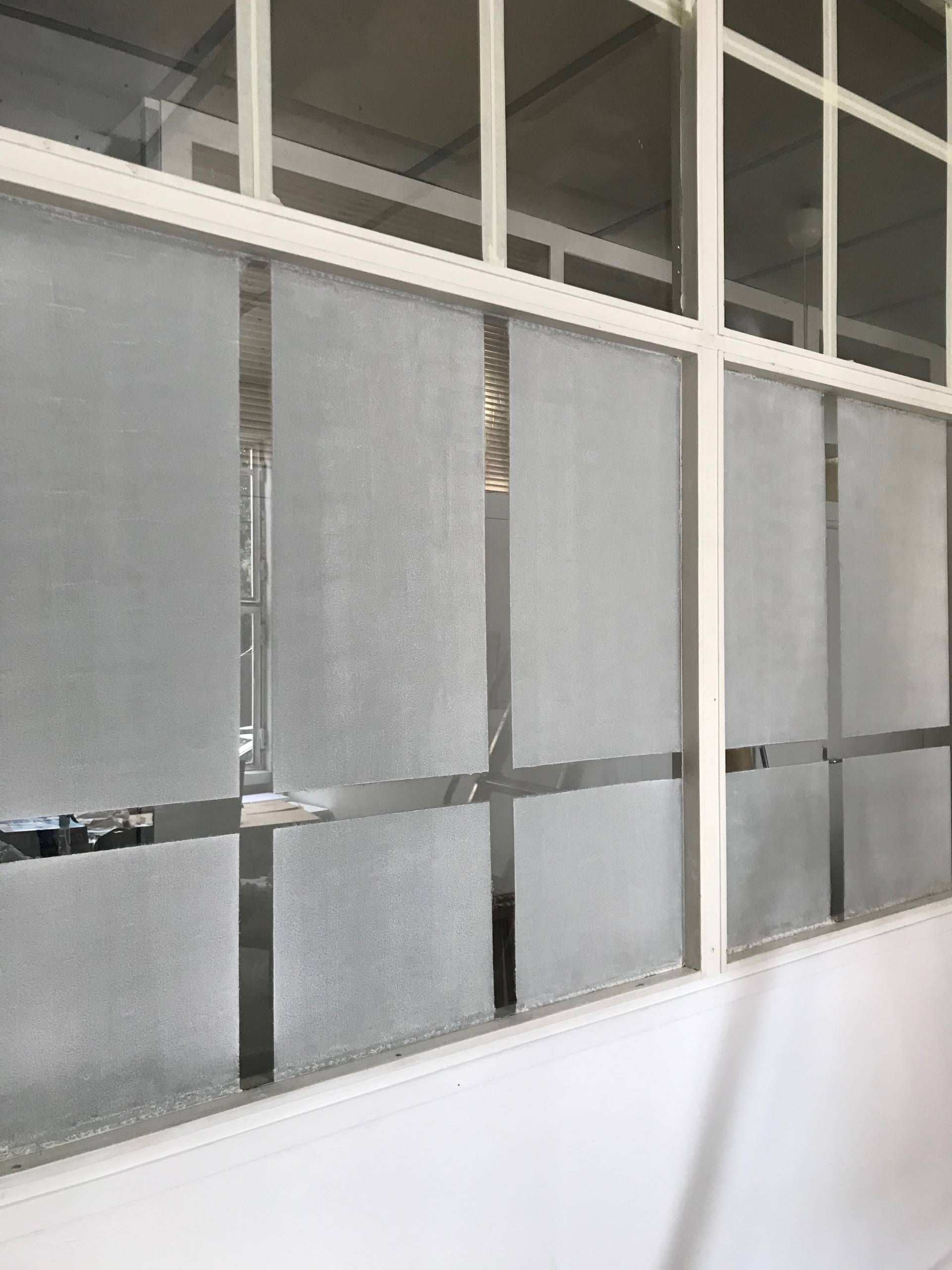 Regarder par la fenêtre